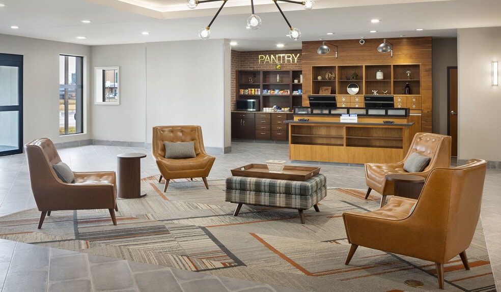 More Photos Of 4960 Towne Centre Rd, Saginaw Hotel For Sale