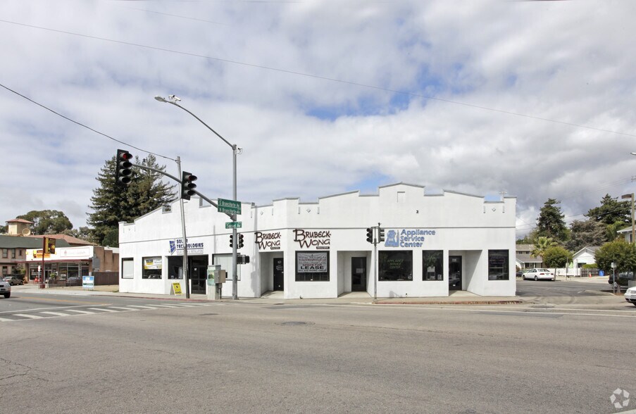 Primary Photo Of 619-705 Soquel Ave, Santa Cruz Coworking Space