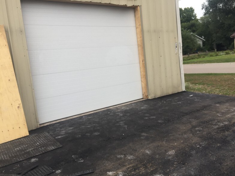 More Photos Of 785 20th St, Newport Warehouse For Lease