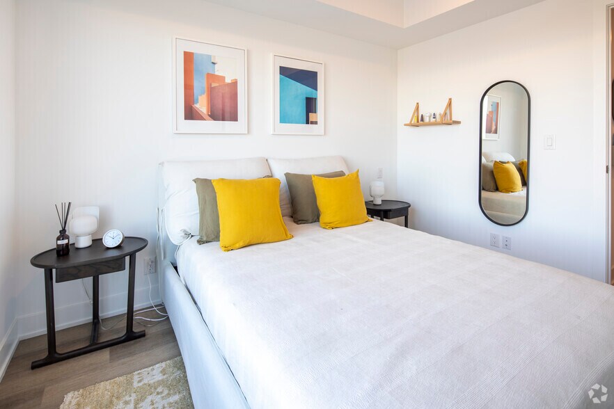 More Photos Of 484 Spadina Ave, Toronto Apartments For Lease