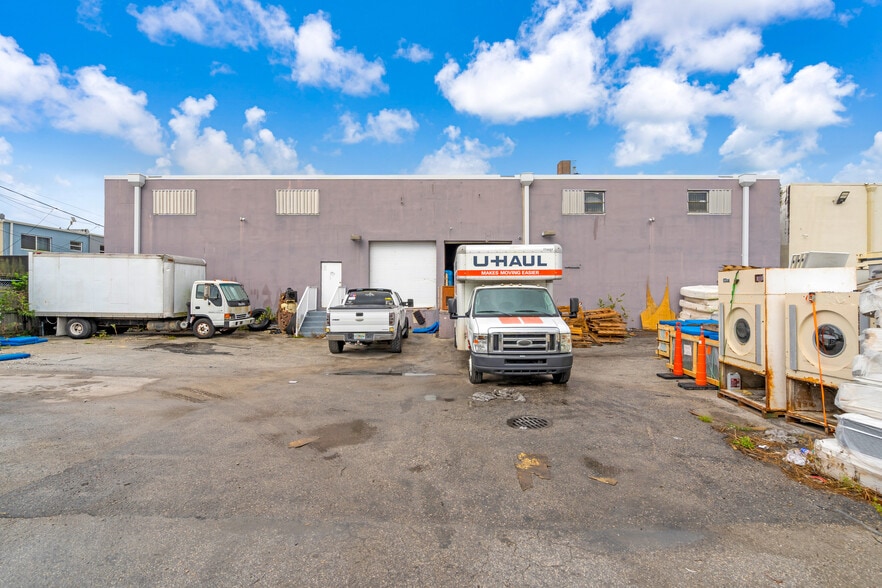 More Photos Of 7395 W 18th Ln, Hialeah Warehouse For Sale