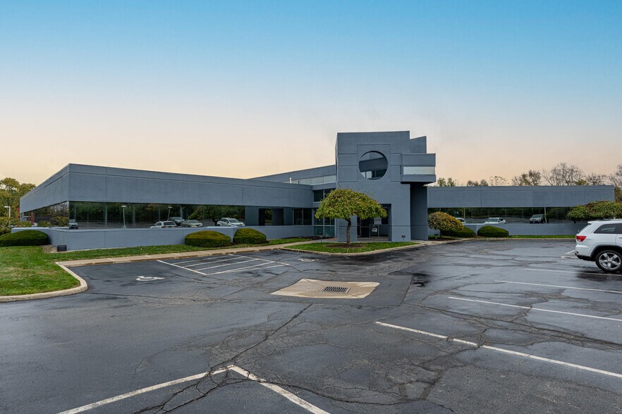 More Photos Of 7211 N Main St, Dayton Medical For Lease