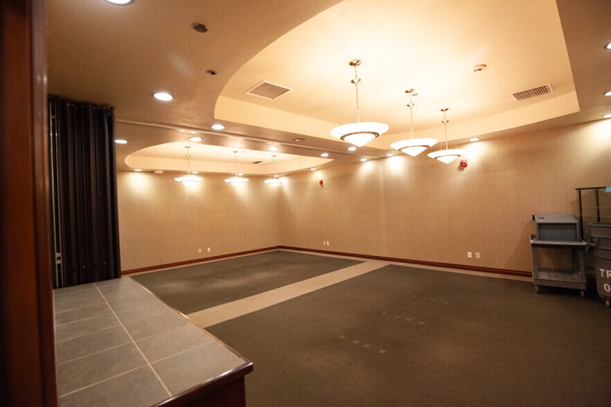 More Photos Of 1001 S 3rd St W, Missoula Manufacturing For Sale