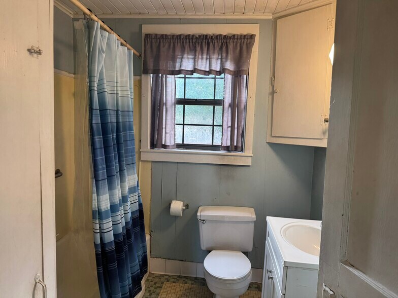 More Photos Of 11150 Highway 97, Century Land For Sale