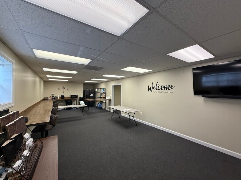 More Photos Of 8314 Browns Ln, Manassas Flex For Lease