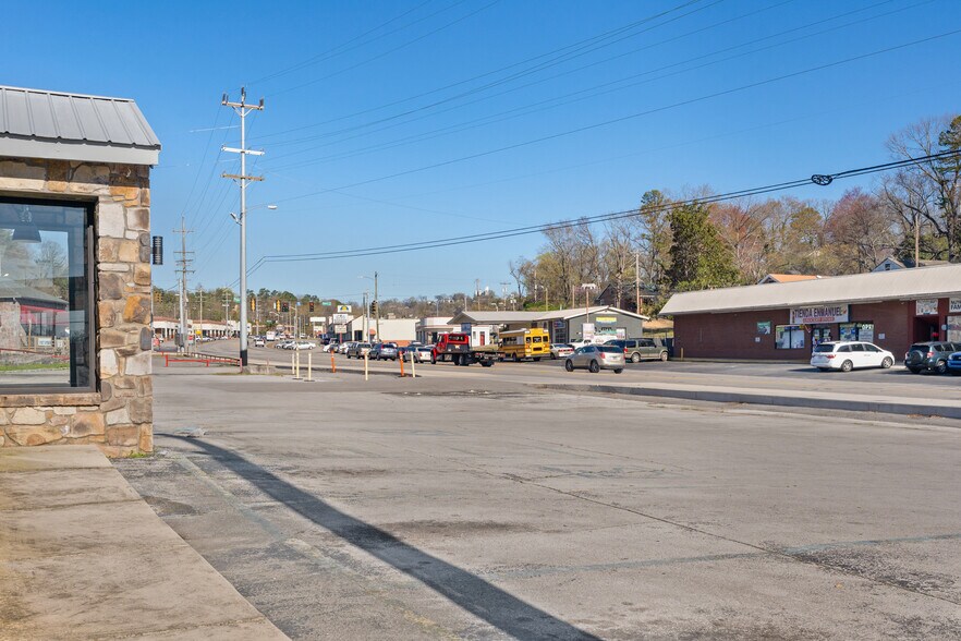More Photos Of 3900 Ringgold Rd, Chattanooga Freestanding For Sale