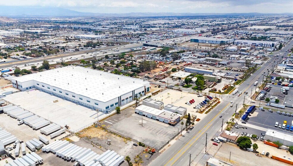 More Photos Of 14765 Valley Blvd, Fontana Auto Repair For Lease