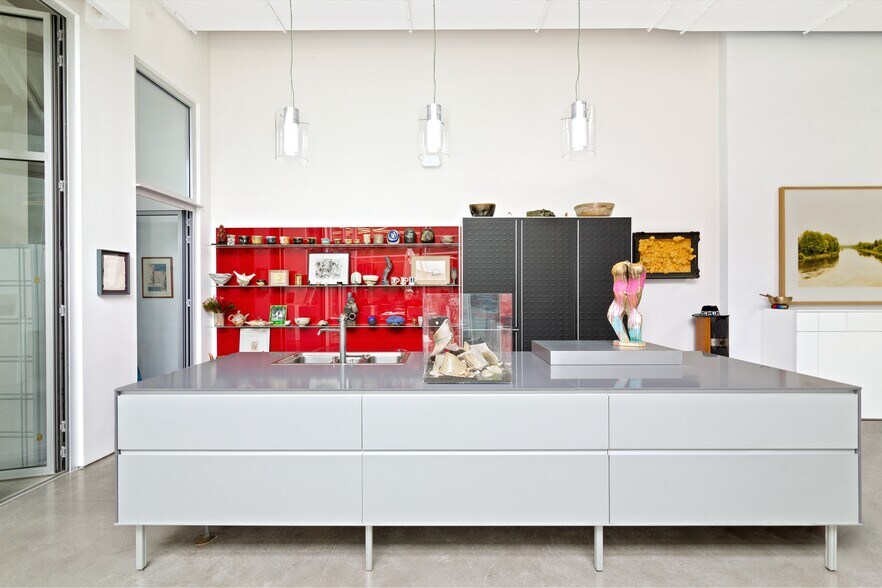 More Photos Of 47 4th St, Brooklyn Flex For Sale