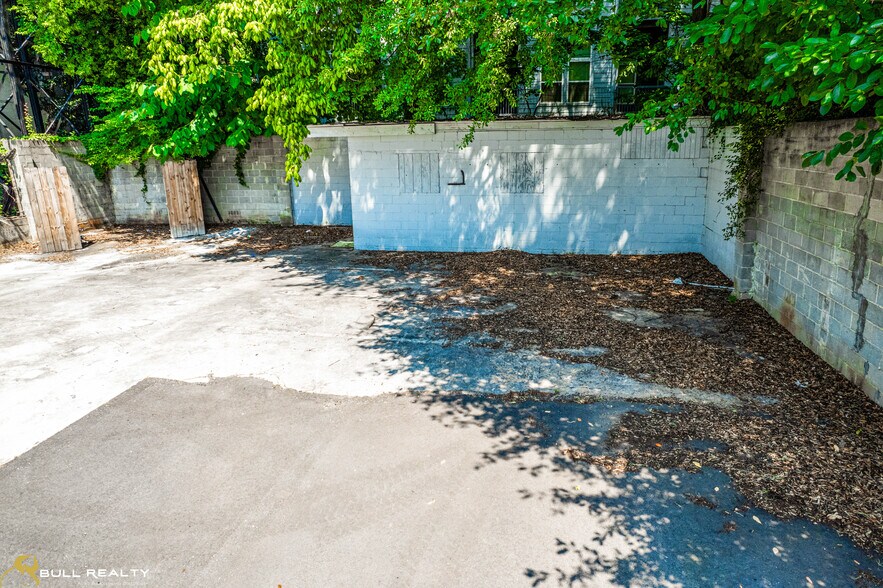 More Photos Of 2087 NE Piedmont Rd, Atlanta Freestanding For Sale