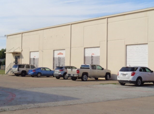 More Photos Of 2355 Pecan Ct, Haltom City Unknown For Lease