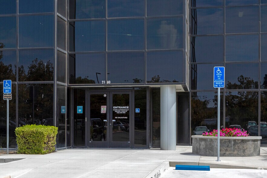 More Photos Of 2180 W Grant Line Rd, Tracy Medical For Lease