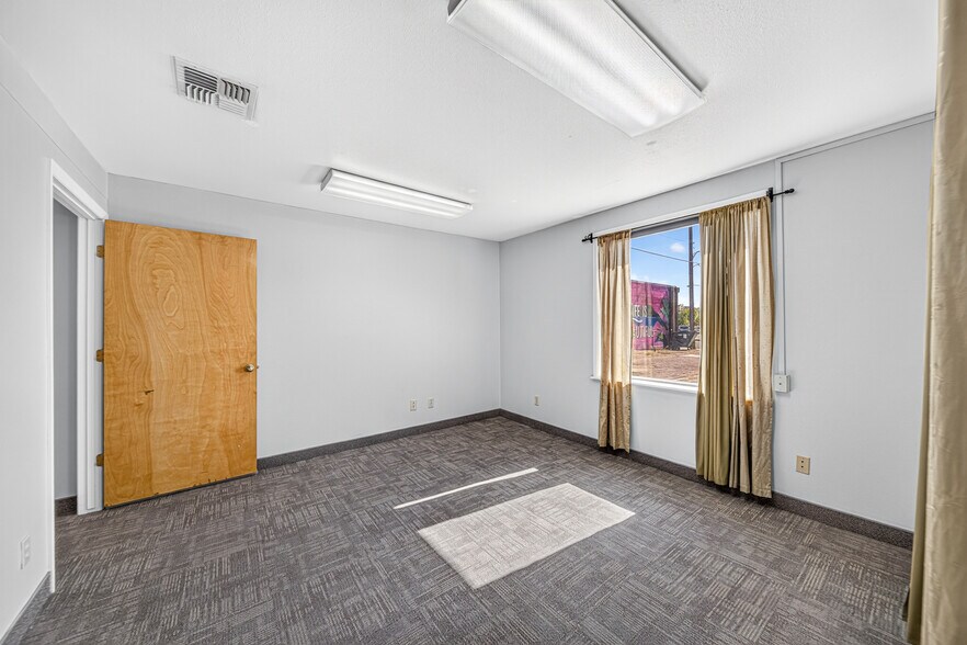 More Photos Of 618 Idaho St, Elko Office For Lease