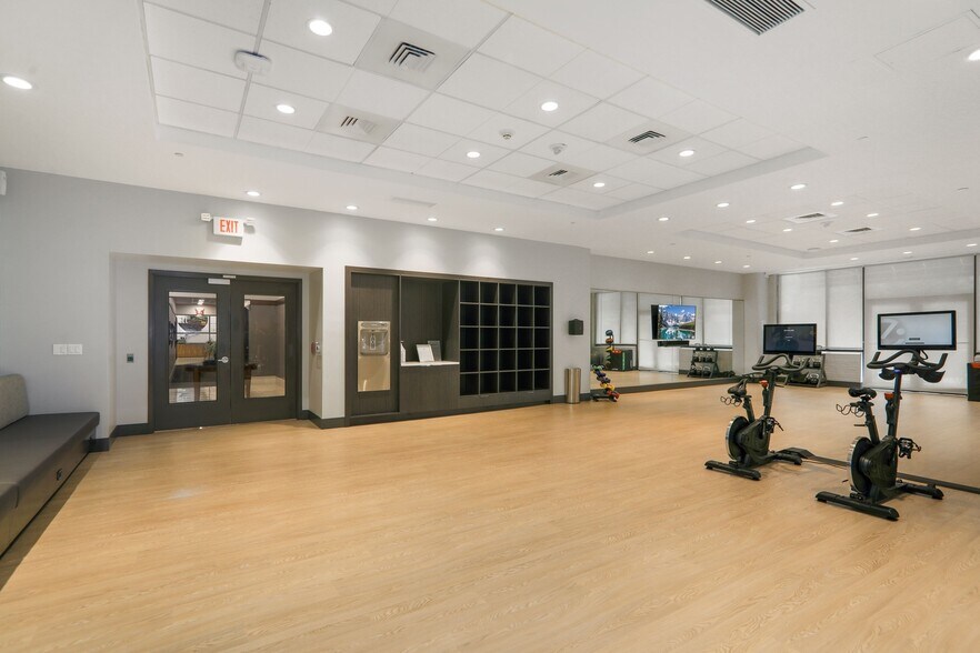More Photos Of 1 Market St, Camden Apartments For Lease