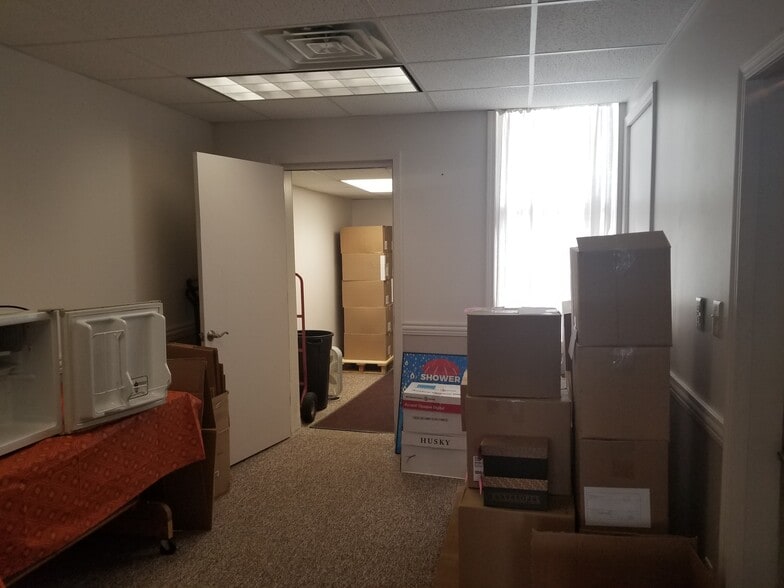 More Photos Of 115 S Union St, Galion Office For Sale