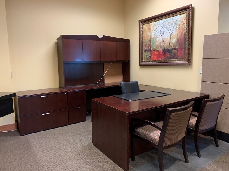 More Photos Of 4100 Corporate Center Dr, Springdale Office For Lease