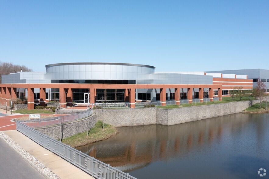 Primary Photo Of 2 Clarke Dr, Cranbury Research And Development For Lease
