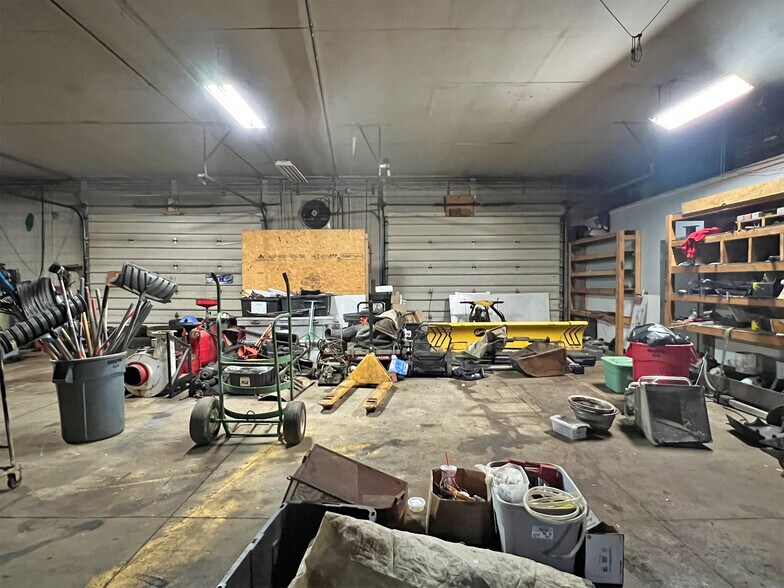 More Photos Of 2010 Schaper Ave, Erie Warehouse For Sale