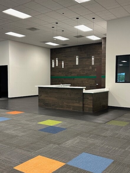 More Photos Of 625 Pilot Rd, Las Vegas Office For Lease