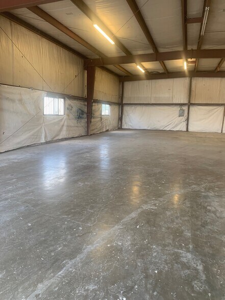 More Photos Of 111 Texas Ave, San Marcos Warehouse For Lease
