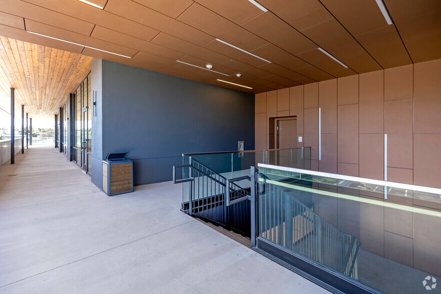 More Photos Of 8435 Wurzbach Rd, San Antonio Medical For Lease