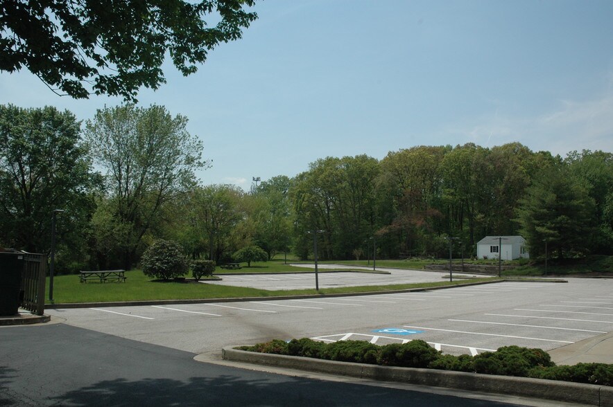 More Photos Of 4109-4111 E Joppa Rd, Nottingham Office For Lease