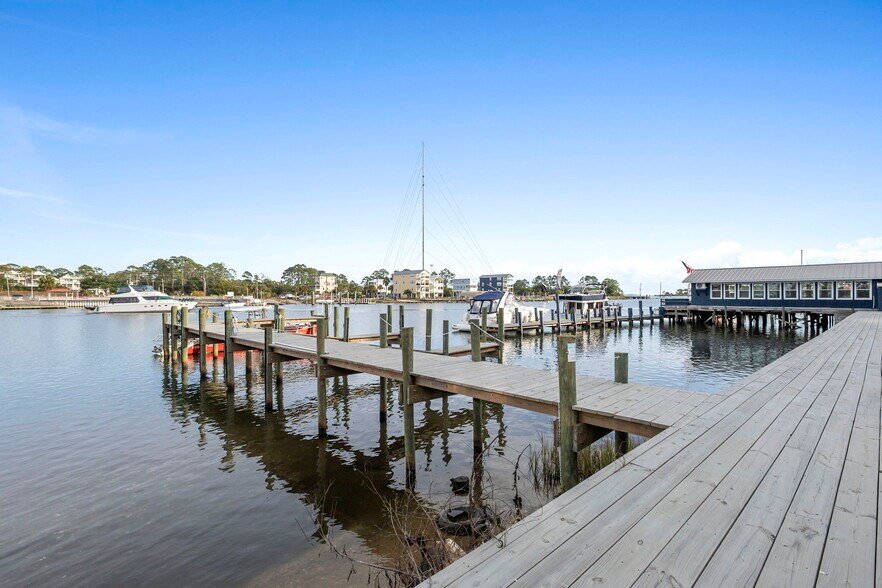 More Photos Of 275 Timber Island Rd, Carrabelle Restaurant For Sale
