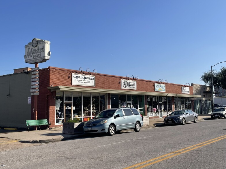 More Photos Of 235-249 W 19th St, Houston Unknown For Lease