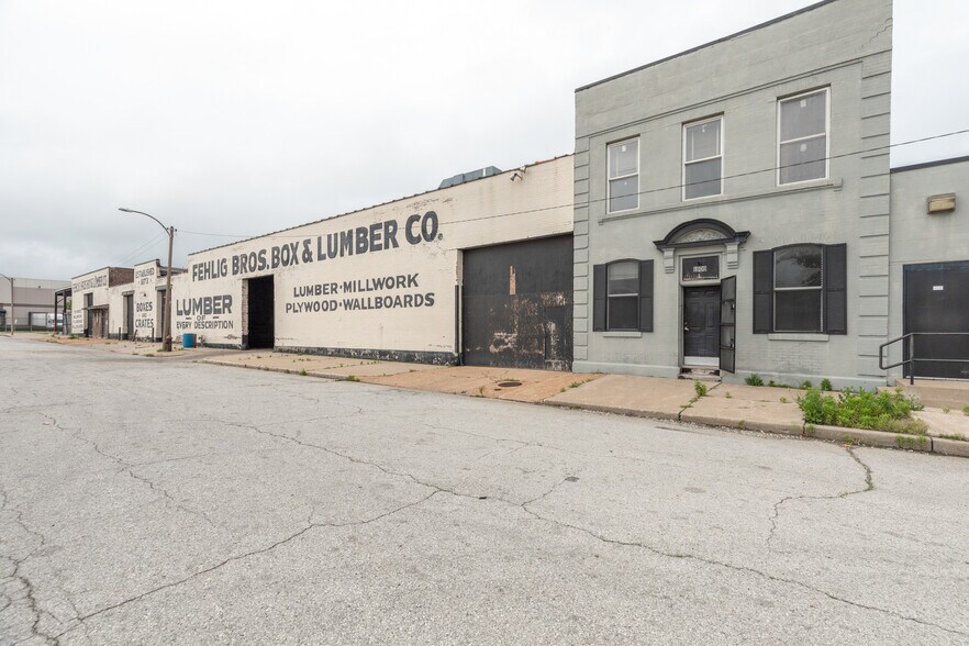 More Photos Of 1900 Cole Street, Saint Louis Manufacturing For Sale