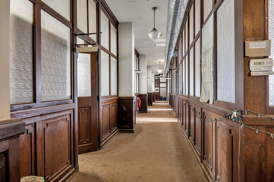 More Photos Of 203 Pratt St, Buffalo Manufacturing For Sale