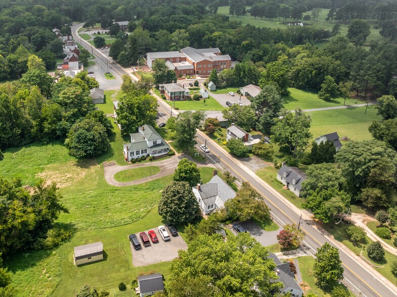 More Photos Of 13126 W James Anderson Hwy, Buckingham Office For Sale