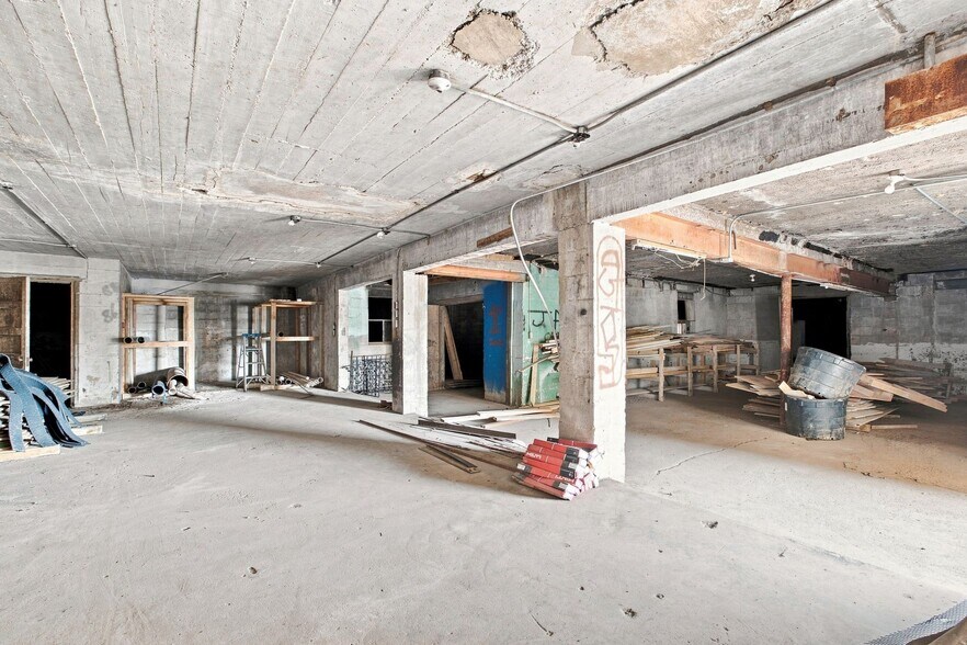 More Photos Of 1715 Pecan St, Nashville Warehouse For Sale