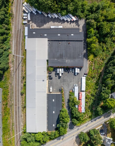 More Photos Of 111 Milk St, Westborough Warehouse For Lease