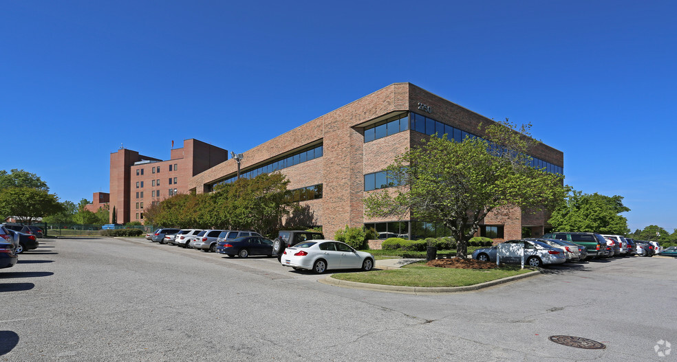 Primary Photo Of 2750 Laurel St, Columbia Medical For Lease