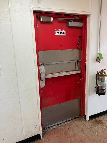 More Photos Of 2110 W 5th St, Plainview Restaurant For Sale