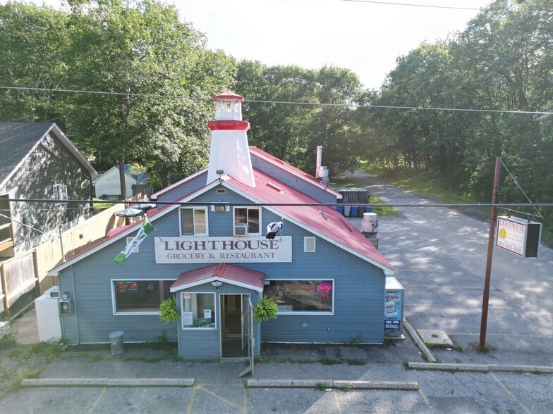 More Photos Of 655 Bayview Dr, Ottawa Restaurant For Sale