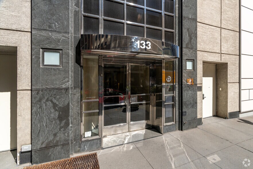 More Photos Of 722 Lexington Ave, New York Medical For Lease