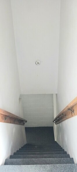 More Photos Of 713 College St, Portland Religious Facility For Lease