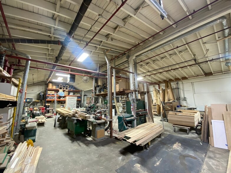 More Photos Of 4850 W Bloomingdale Ave, Chicago Warehouse For Sale
