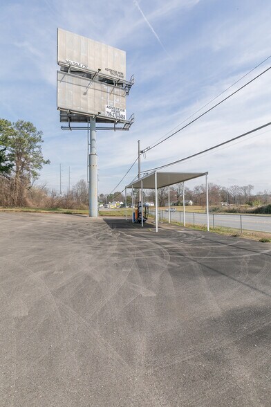 More Photos Of 2065 Cleveland Hwy, Dalton Flex For Sale