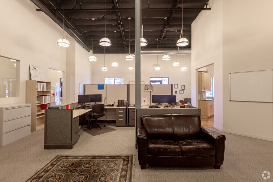 More Photos Of 521 Charcot Ave, San Jose Showroom For Lease