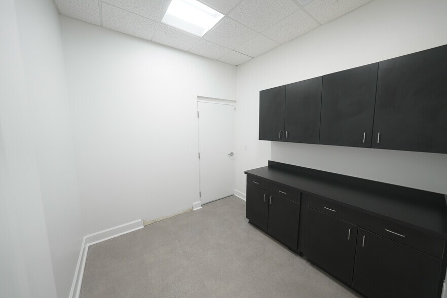 More Photos Of 2009 Longwood Lake Mary Rd, Longwood Medical For Lease