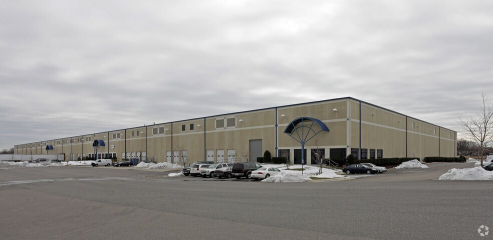 More Photos Of 1700-1790 Ruffin Mill Rd, Colonial Heights Distribution For Lease