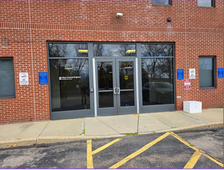 More Photos Of 1681 Washington St, Braintree Medical For Lease