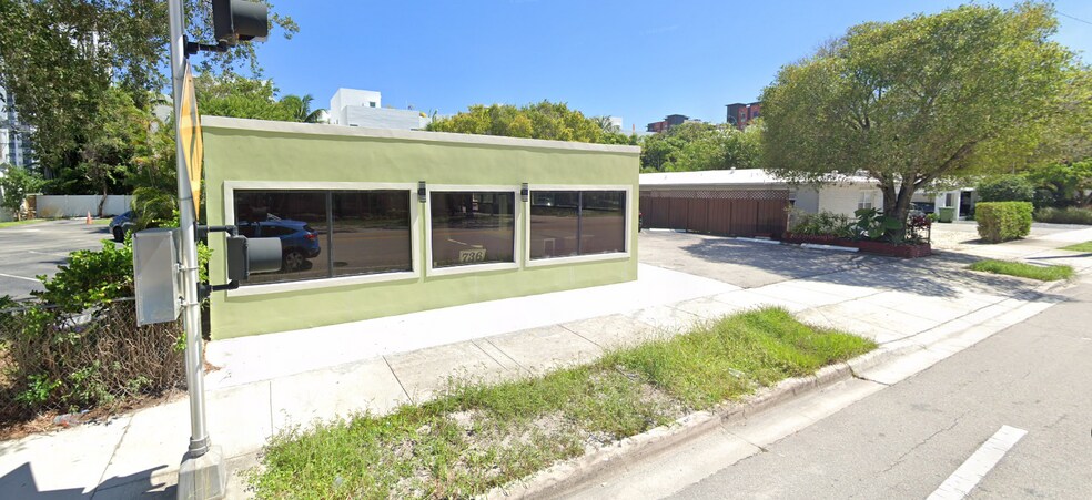 More Photos Of 736-738 NE 3rd Ave, Fort Lauderdale Storefront Retail Office For Sale