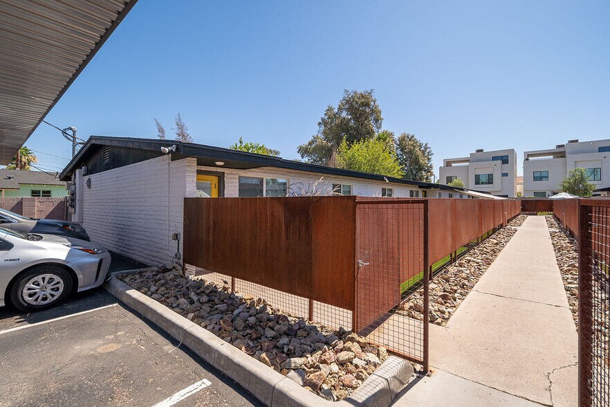 More Photos Of 4401 N 21st St, Phoenix Apartments For Sale