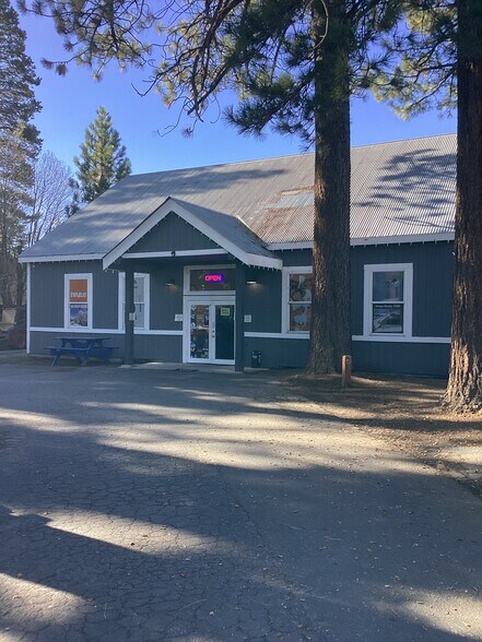 More Photos Of 3542 Lake Tahoe Blvd, South Lake Tahoe Restaurant For Sale