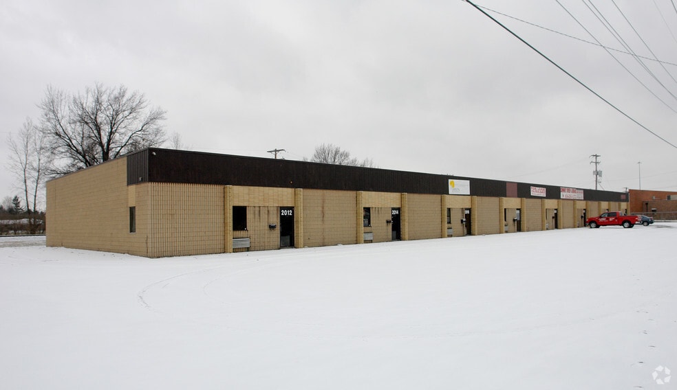 More Photos Of 2012-2026 Zettler Rd, Columbus Warehouse For Lease