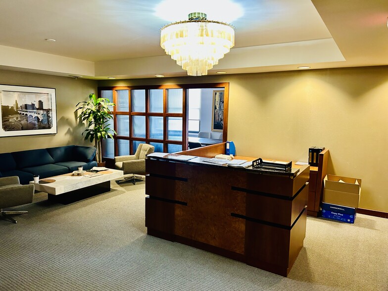More Photos Of 45 Exchange Blvd, Rochester Office For Sale