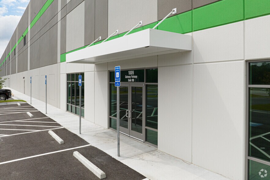 More Photos Of 4601 McCall Rd, Rincon Unknown For Lease