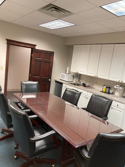 More Photos Of 8610 Transit Rd, East Amherst Medical For Lease